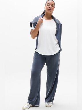 NWT-Athleta White With Ease Tee, Size 2X